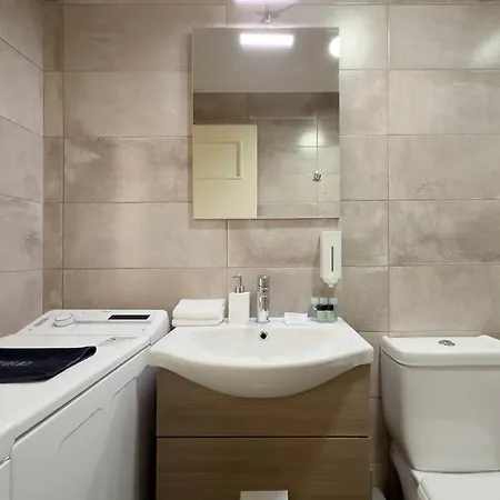 Soho Front 55sqm Apt In